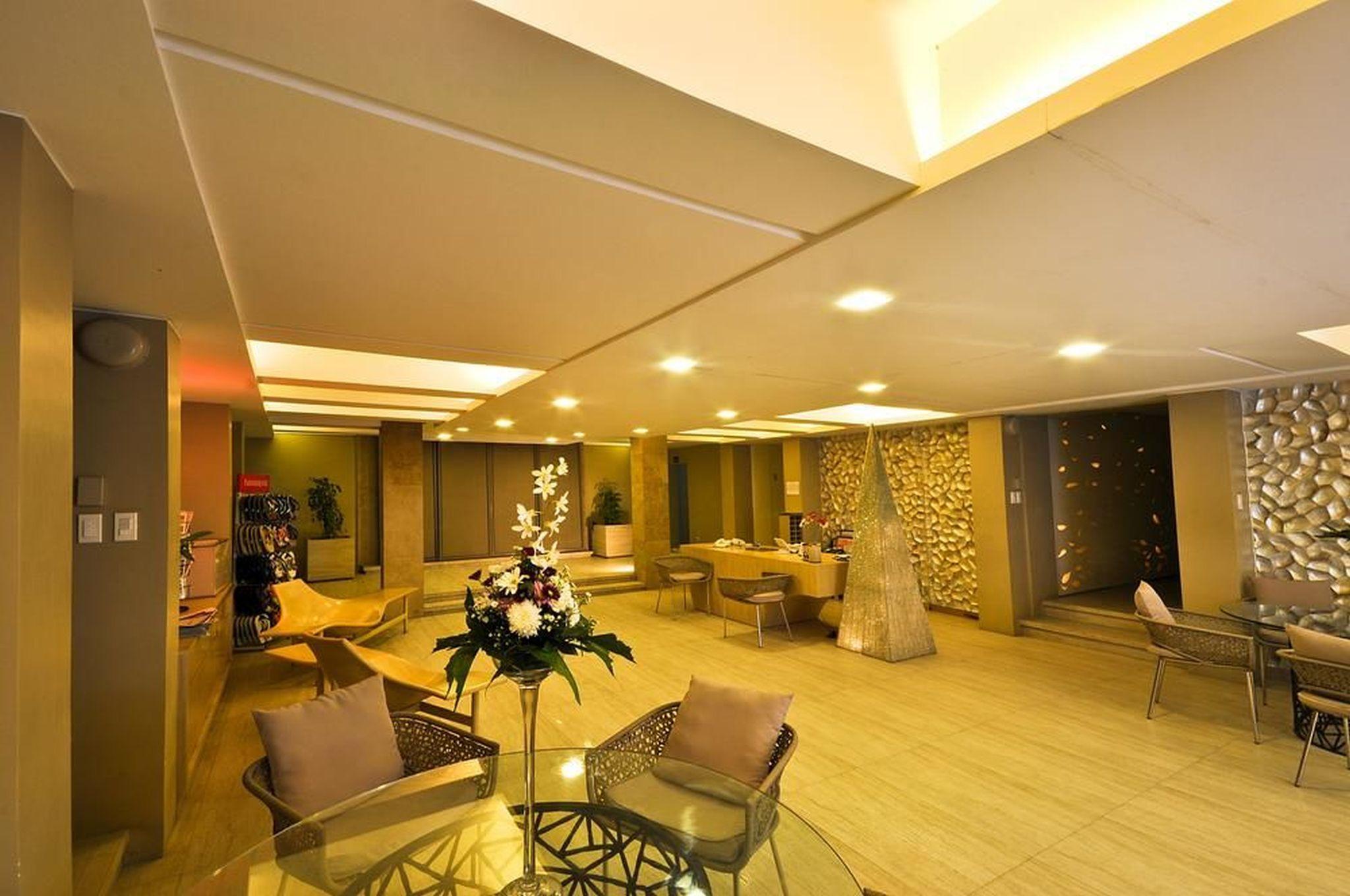 Estacio Uno Hotel Balabag  Buitenkant foto