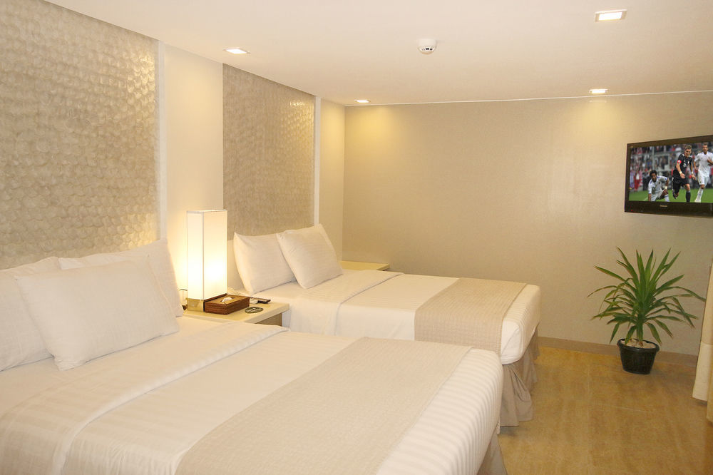 Estacio Uno Hotel Balabag  Buitenkant foto